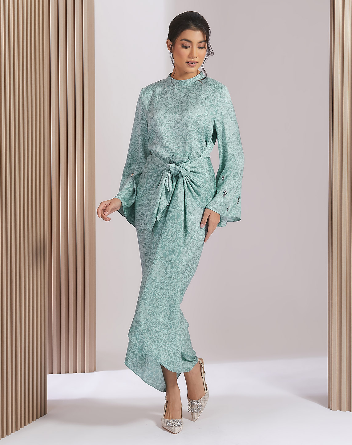 NADEERA BAJU KURUNG